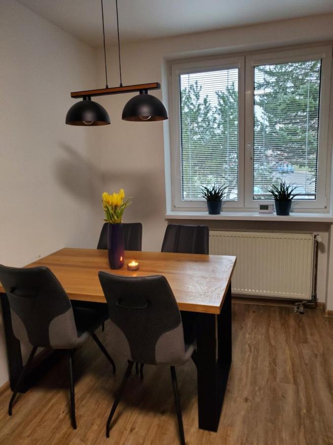 Novy Apartman Eva Jičín Exteriör bild