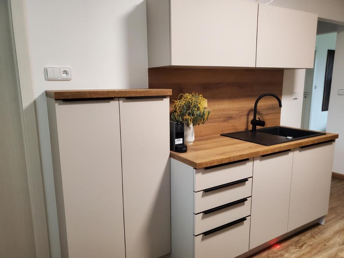 Novy Apartman Eva Jičín Exteriör bild